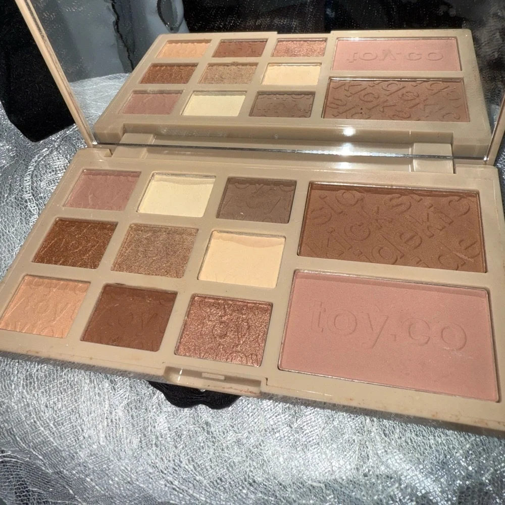 Toyfactory Sidekick One Squalane Multi-Palette.
